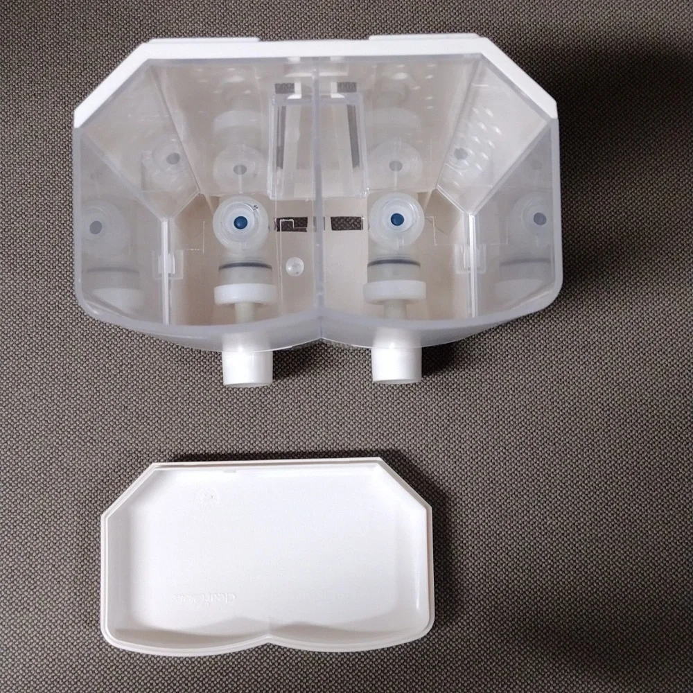 Clear shower dispenser for 2 products